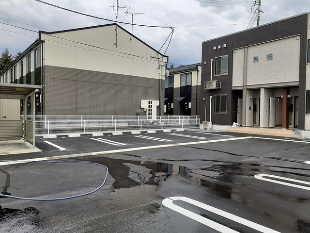 カーサ・セレーノの駐車場