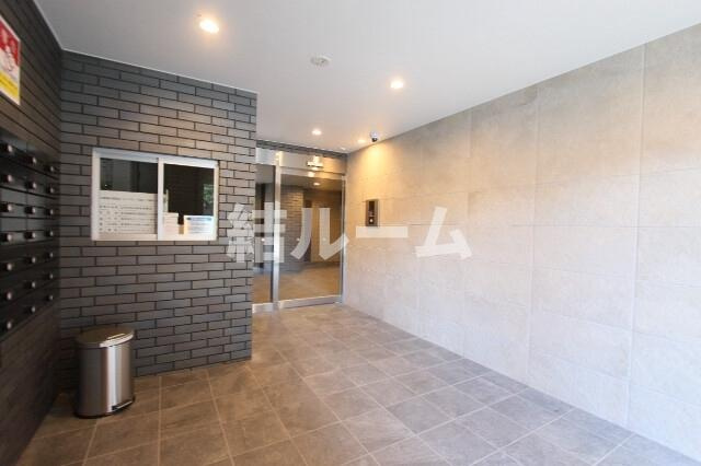 練馬区高野台２丁目の賃貸マンションのエントランス