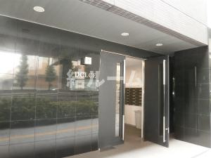 板橋区仲宿の賃貸マンションのエントランス
