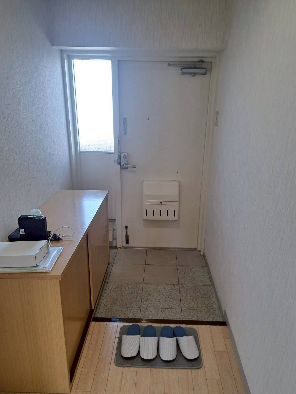 アーデル天神尾の玄関