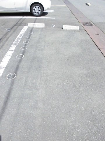 オーヴＡ＆Ｍの駐車場