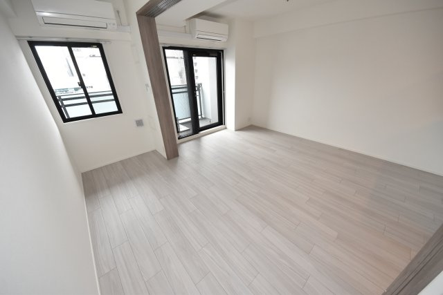 エスレジデンス堺筋本町Deux