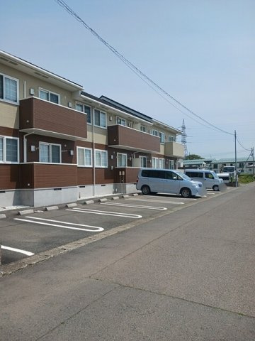 エミネンス　トシモーの駐車場