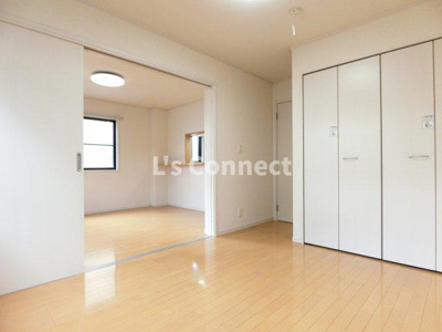 【その他】 | アザレアＣ棟 | ６．２帖の洋室は寝室として使えます。