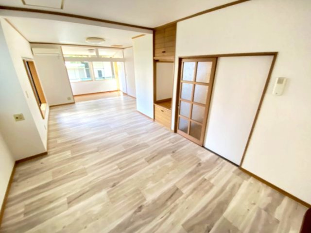 【居間・リビング】