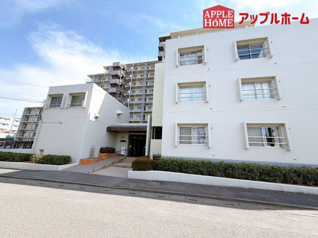 [中古マンション] 洋伸大宮マンションの外観|資料請求、お電話でのお問合せ、いつでも丁寧に対応させていただきます！不動産業界のプロフェッショナルが集う弊社にぜひ一度ご相談ください！
