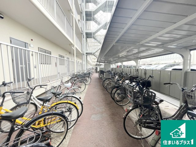ファミール堺の駐輪場|駐輪場です♪【現地写真】