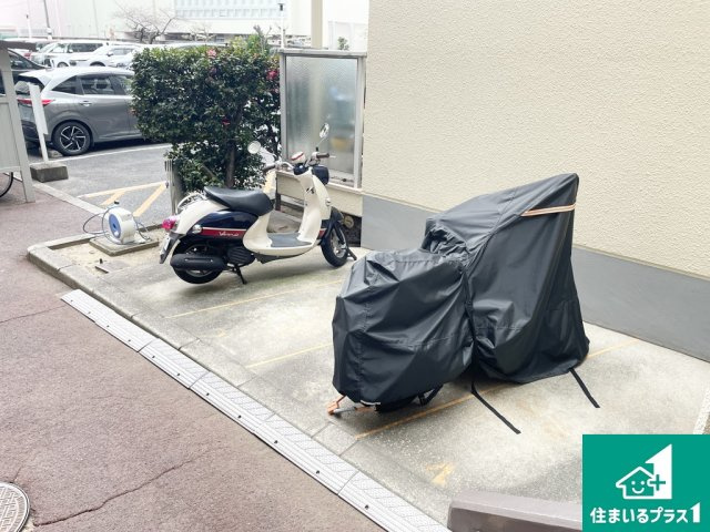 ファミール堺のその他共用部分|バイク置き場です♪【現地写真】