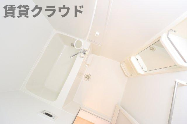 サンシャトーⅡの浴室|落ち着いた空間のお風呂です