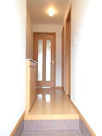 パークヒルズむらさきのＡの玄関