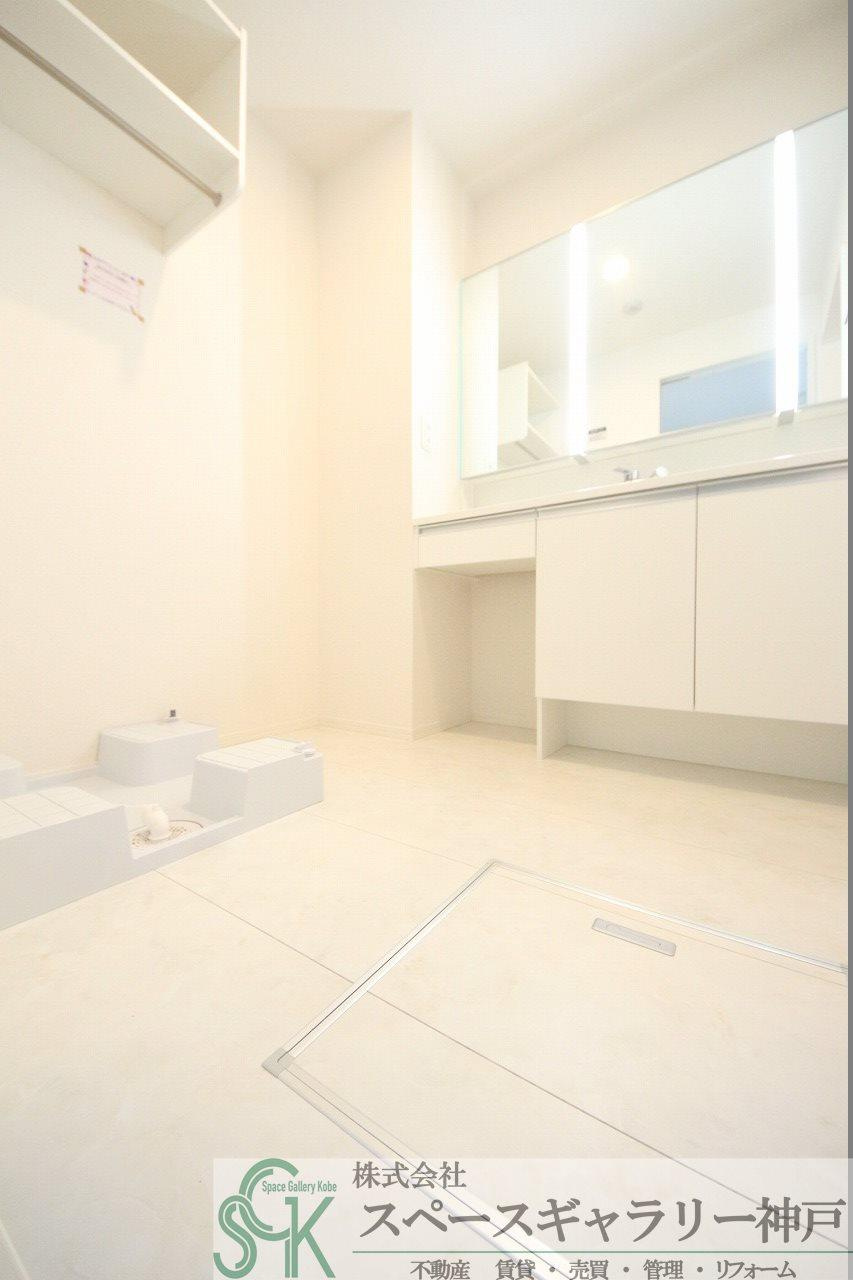 リアン朝霧の洗面所|※お部屋により仕様が異なる場合があります。