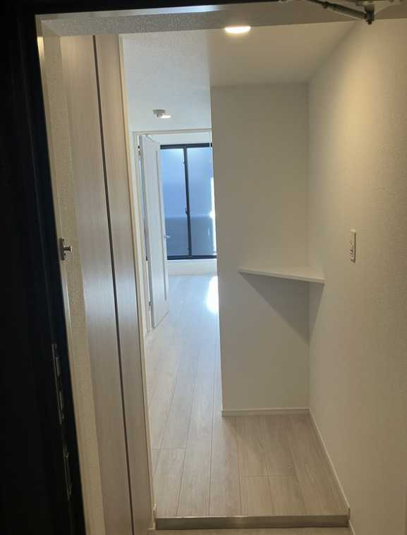 RELUXIA三軒茶屋　ペット相談　分譲　築浅　ネット無料の玄関