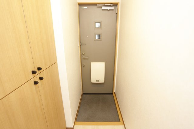 MARIVEの玄関
