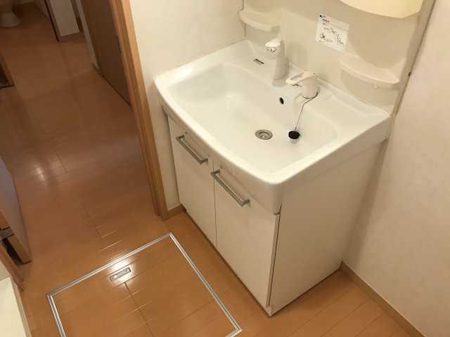 MARIVEの独立洗面台
