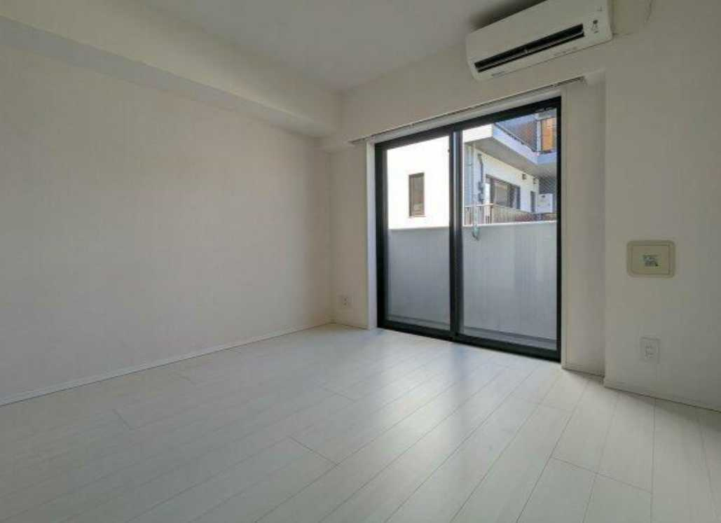 プレミアムキューブ三宿　ペット相談　分譲賃貸　ネット0の居間・リビング