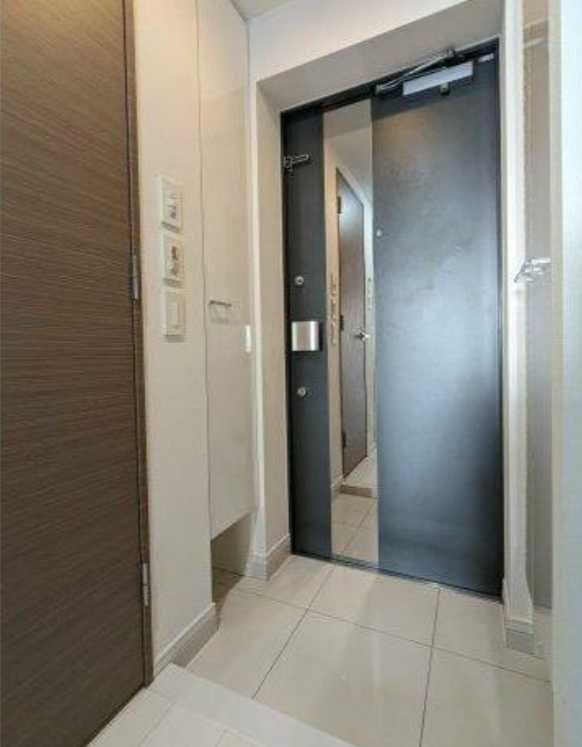 プレミアムキューブ三宿　ペット相談　分譲賃貸　ネット0の玄関