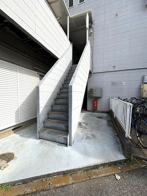 ロフティスピング鎌ヶ谷のエントランス