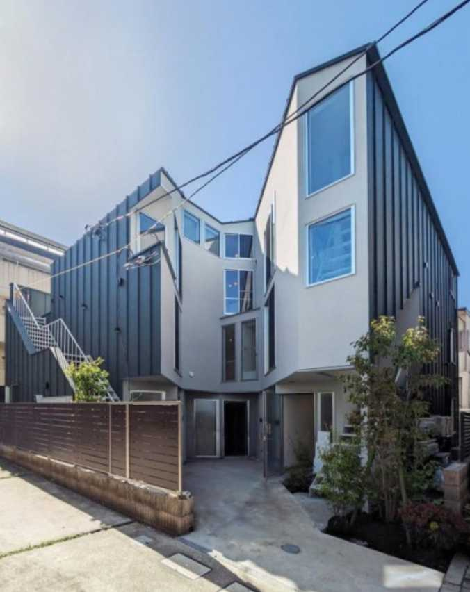 サクラシンマチU　敷金０　築浅　角部屋