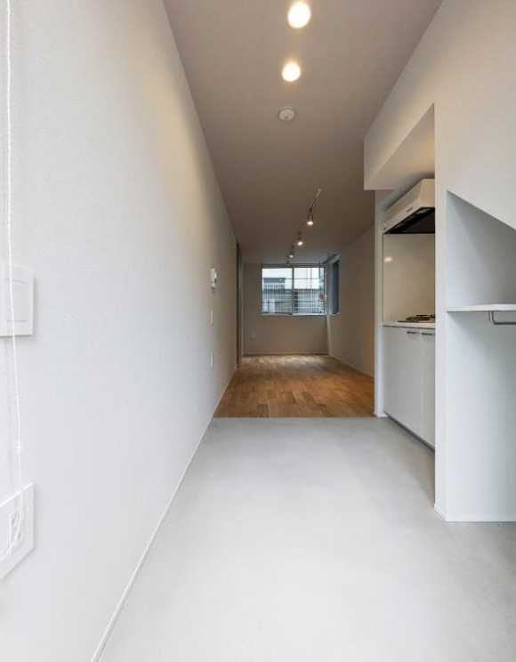 サクラシンマチU　敷金０　築浅　角部屋の玄関