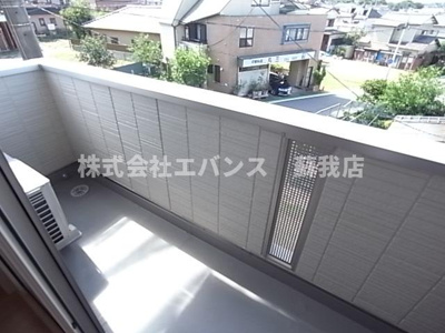 【バルコニー】 | メゾンドボヌール | お洗濯にも便利なバルコニー付き