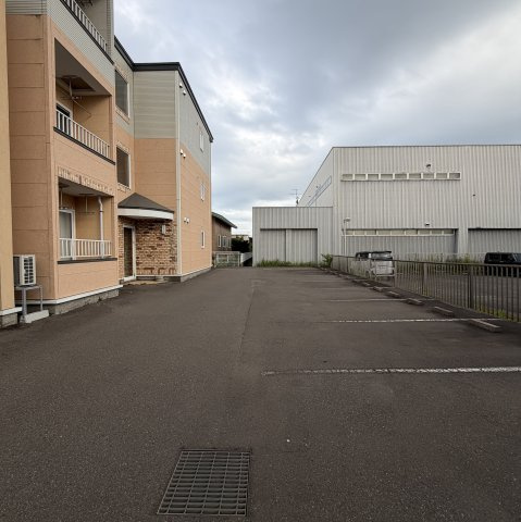 ヴィーナスステージⅡの駐車場|カースペースがあります