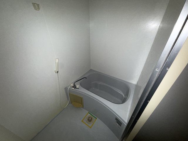 シャルマン砥堀の浴室