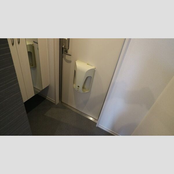 はぁ〜と六万寺の玄関