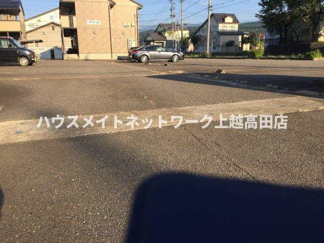マイルド Ｃの駐車場|消雪付駐車場