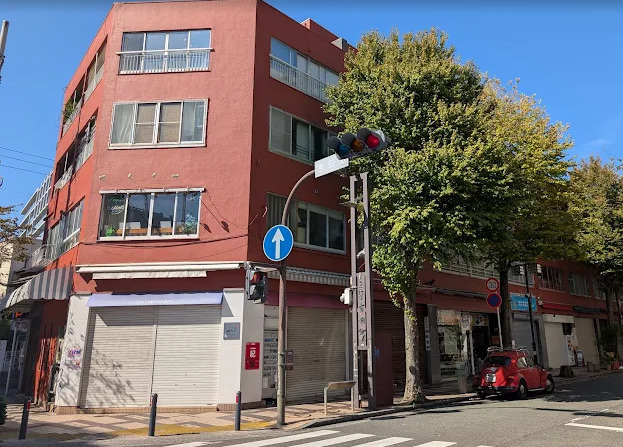 吉田町第一共同ビルの外観