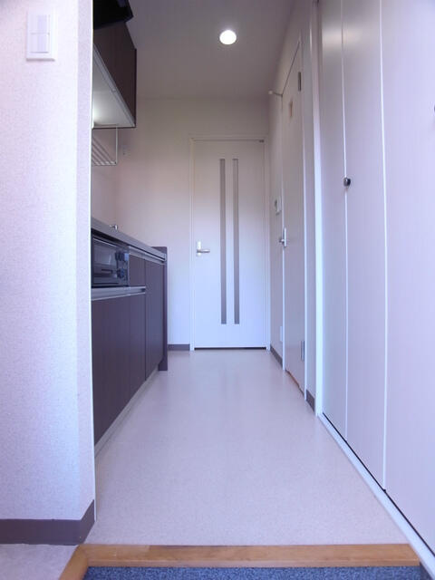リリックコートひまわりの玄関