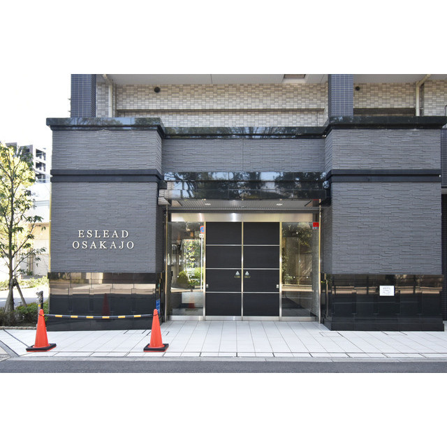 エスリード大阪城のエントランス