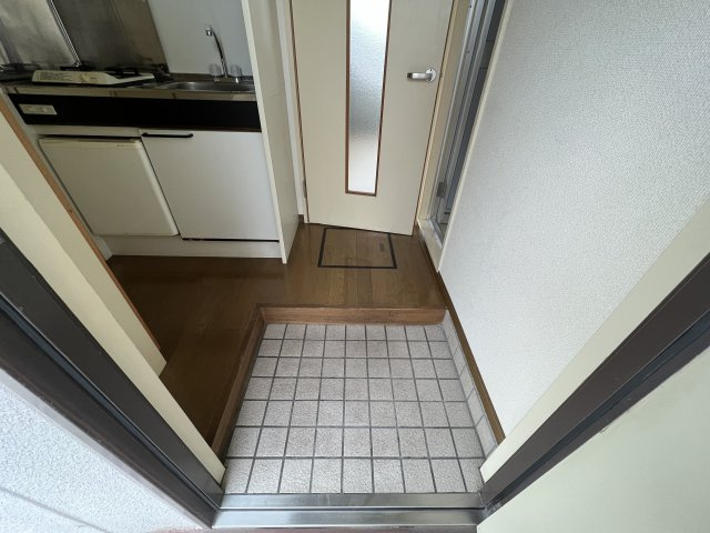 荻原マンション2の玄関
