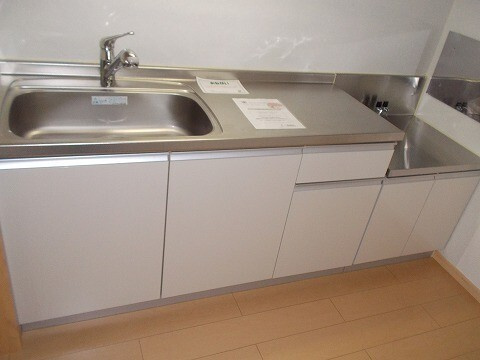 ＳＵＮ’Ｓ　ＧＡＲＤＥＮ中央Ⅲのキッチン