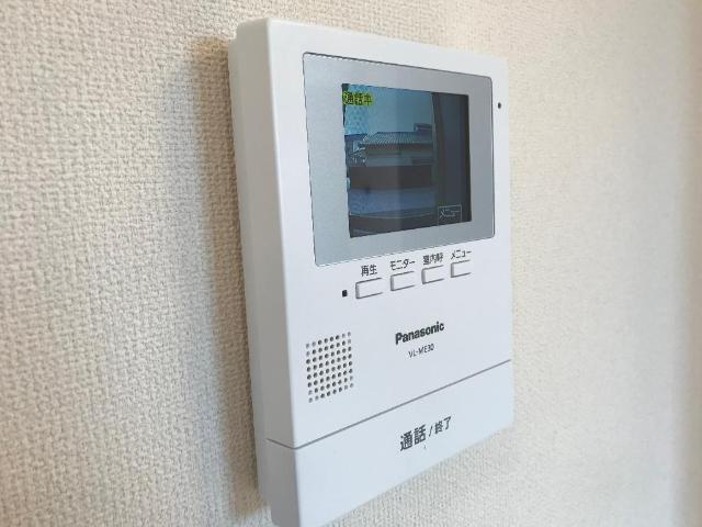 ルピナスの内装|カメラ付インターホン