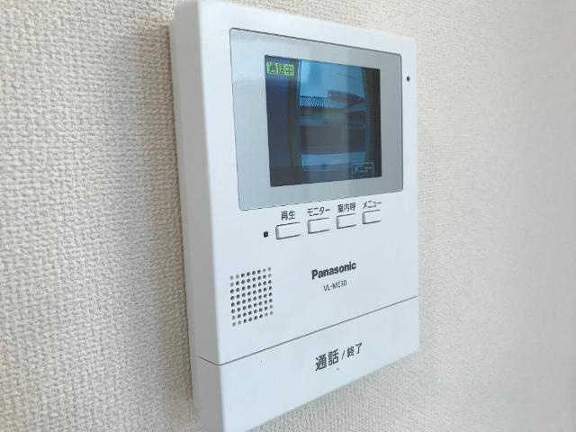 ルピナスの内装|カメラ付インターホン
