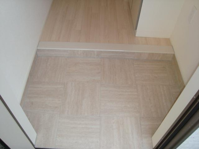 【玄関】 | ラ・ルーチェ | 玄関