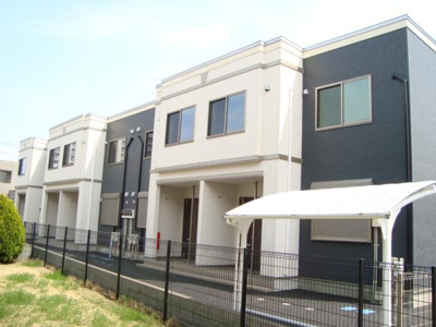 【外観】 | ラ・ルーチェ | 外観写真（昼）