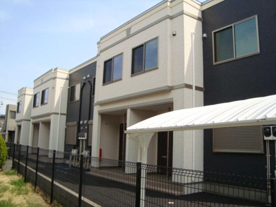 【外観】 | ラ・ルーチェ | 外観写真（昼）