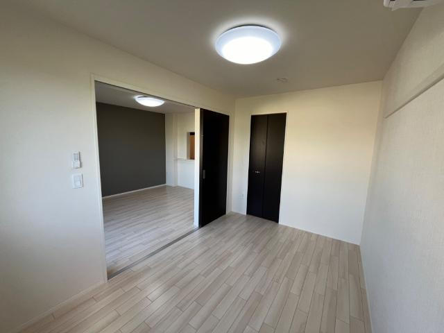 コーポレーヴ高松Ⅱの内装|洋室