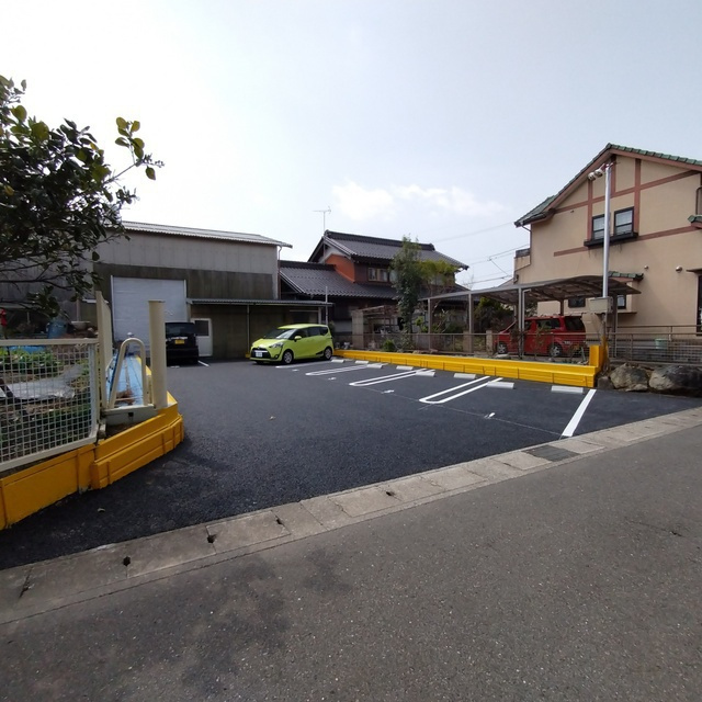 岐阜市今嶺３丁目の駐車場のその他