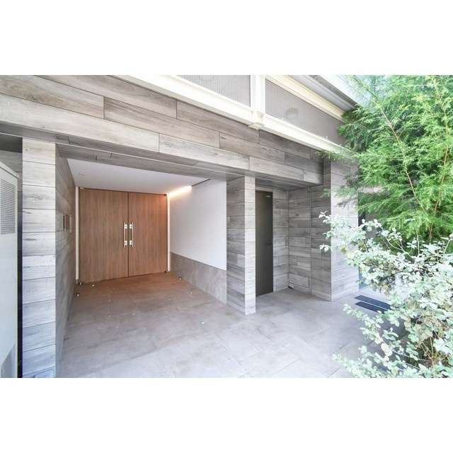 クオリタス日本橋浜町のエントランス