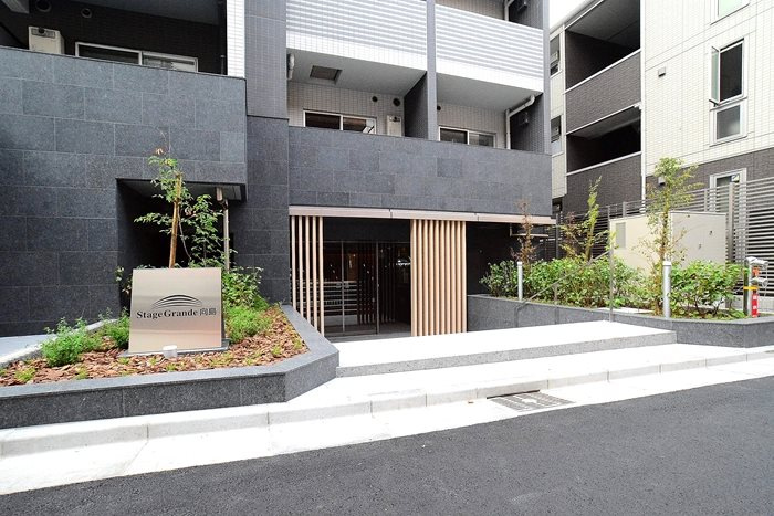 ステージグランデ向島のエントランス