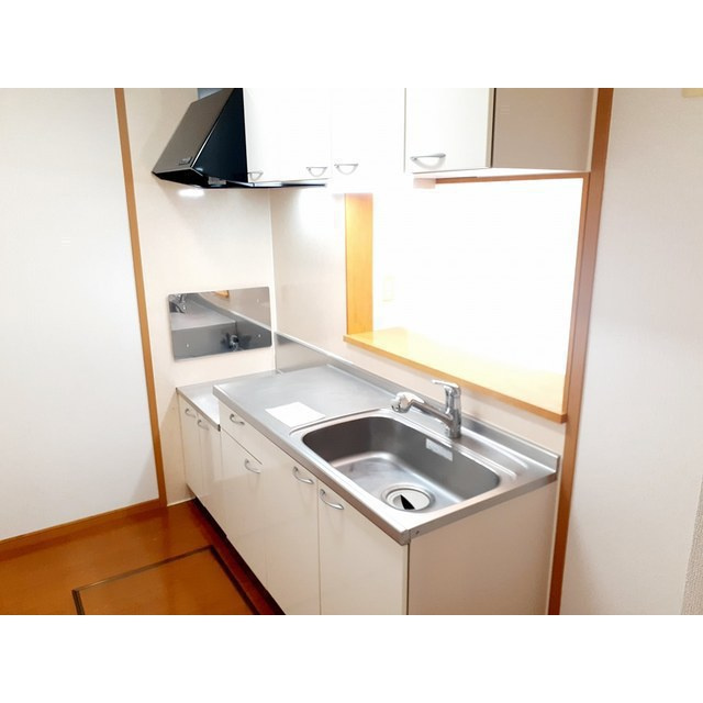 関市倉知のアパートのキッチン