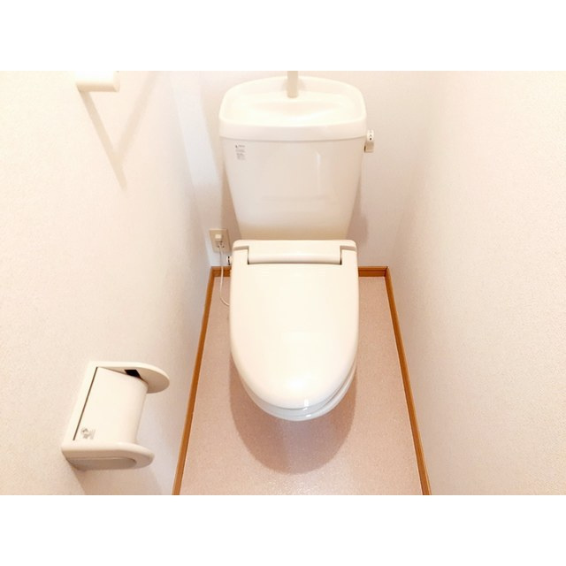 関市倉知のアパートのトイレ