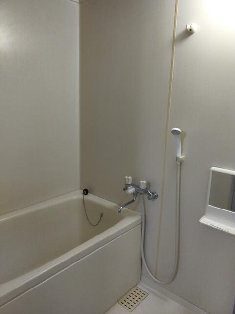 ライフ小島の浴室