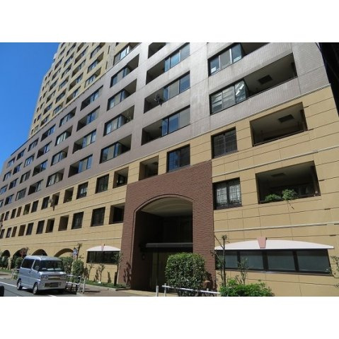 グランシティラピュタタワー