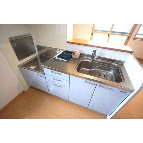 各務原市鵜沼各務原町２丁目のアパートのキッチン