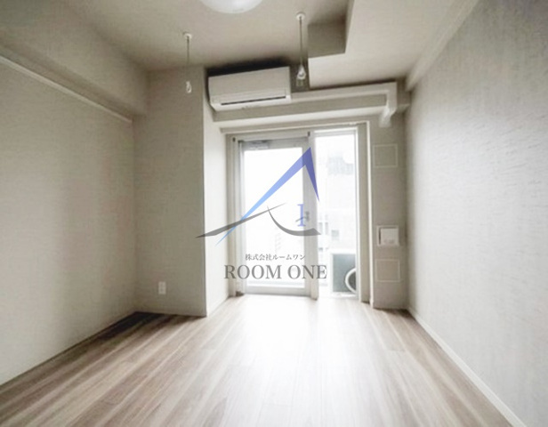 ベルグレード川崎AZ の居間・リビング|洋室のお部屋です。