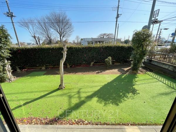 前橋市鶴が谷町中古住宅のその他|洋室からの眺望です。