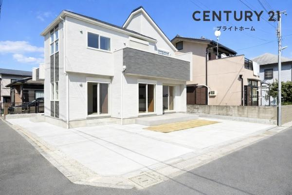 横浜市泉区中田西３丁目の新築一戸建の前面道路含む現地写真|駐車スペース2台駐車可能！
お気軽にお問い合わせください。